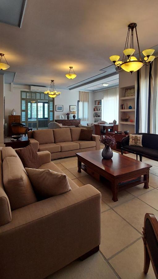 Thealia Apartment Karefiliana Ngoại thất bức ảnh