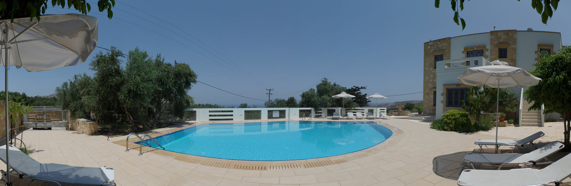 Thealia Apartment Karefiliana Ngoại thất bức ảnh